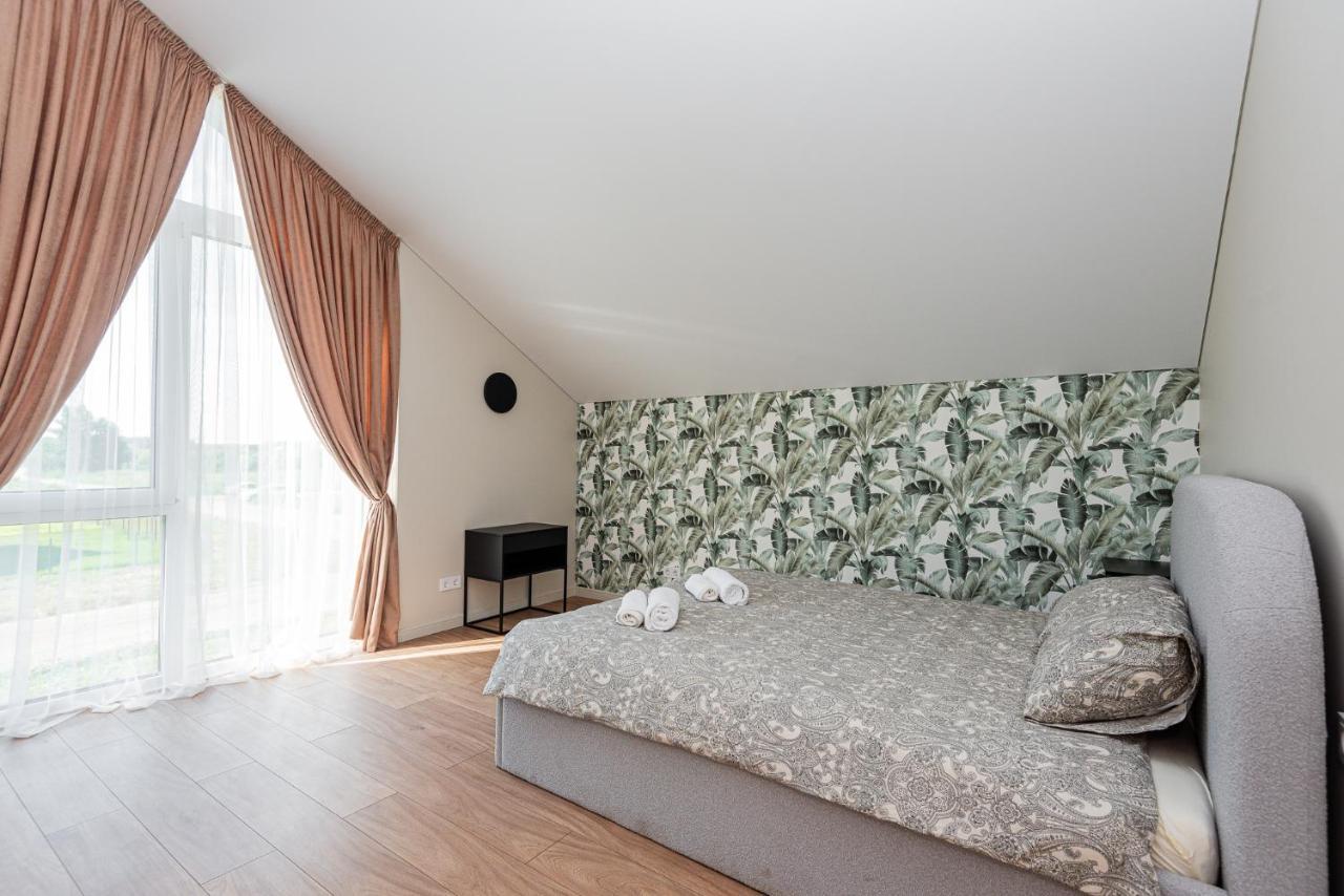 Apartament Emgus *